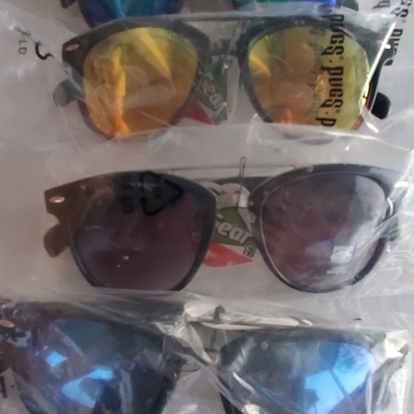 Sunglasses - Picture 2 of 4